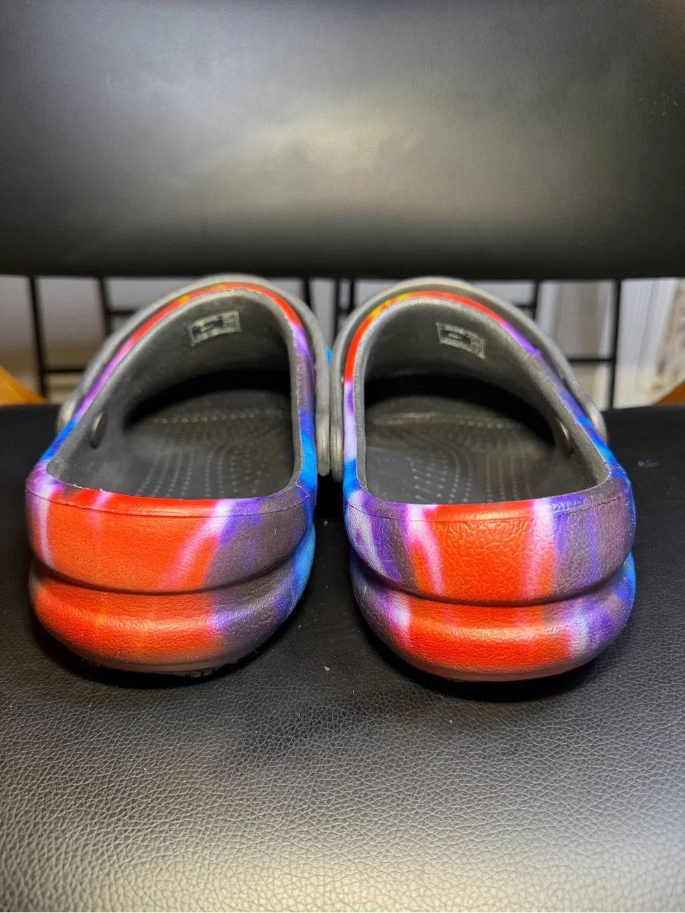 Crocs sandals unisex Sz M9 , W11 great condition
